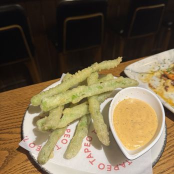 Tapeo - Asparagus tempura - Tapas Bars Near Me - Barcelona, B Tapeo - Asparagus tempura - Tapas Bars Near Me - Barcelona, B