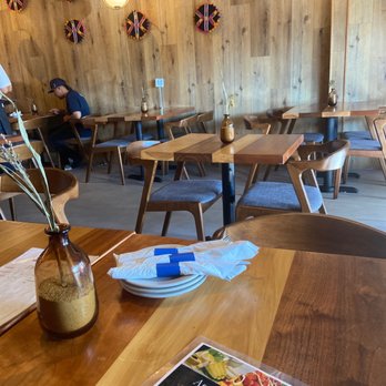 Lola's Peruvian Restaurant - indoor seating - Latin American Near Me - Glendale, California Lola's Peruvian Restaurant - indoor seating - Latin American Near Me - Glendale, California