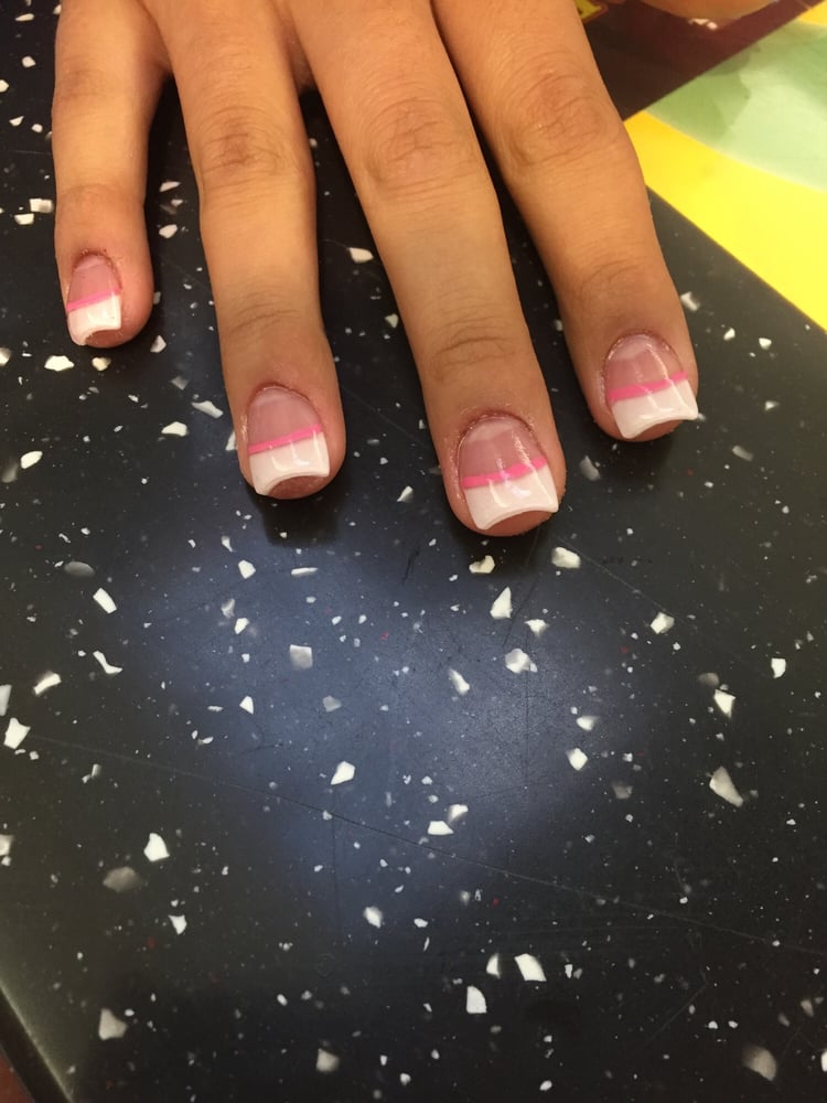 Sapposed to be drawn on the white line. Obviously it wasn't Yelp