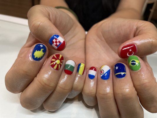 M&M studio nyc Nails and Eyelashes by null