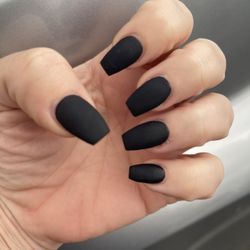 Diva Nails