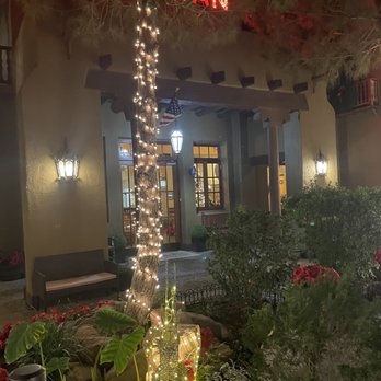 Hotel El Capitan - Courtyard - Hotels Near Me - Van Horn, Texas Hotel El Capitan - Courtyard - Hotels Near Me - Van Horn, Texas