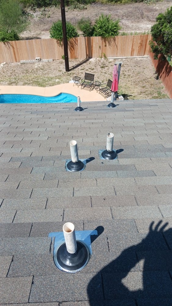 Slide of L&J Gonzalez Roofing