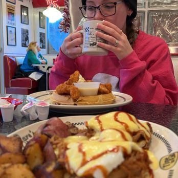 Dave's Diner - BBQ Pulled Pork Eggs Benedict - Diners Near Me - Middleboro, Massachusetts Dave's Diner - BBQ Pulled Pork Eggs Benedict - Diners Near Me - Middleboro, Massachusetts