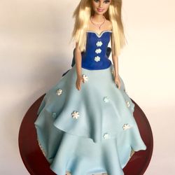 Egg Out Cakes