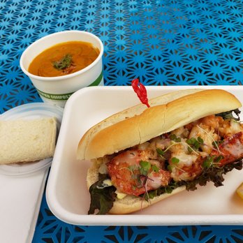 Hamakua Cafe's Mobile Kitchen - Street Vendors Near Me - Kailua, Hawaii