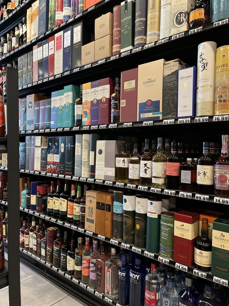 Bloomfield Gourmet Shop Logo