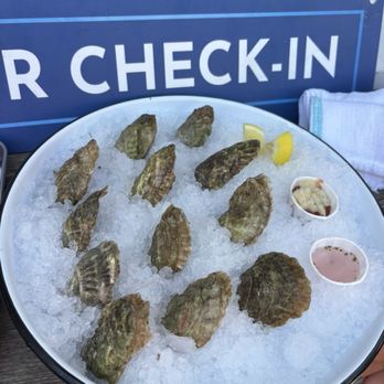 Glidden Point Oyster Farms - A dozen Glidden - Seafood Markets Near Me - Edgecomb, Maine