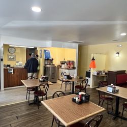 Cathy's Grill - Inside