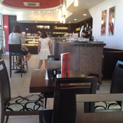 Nahuel Pastelería - Espaciosa y agradable cafetería, algo alejada del centro de Las Rozas, eso sí (Europolis).