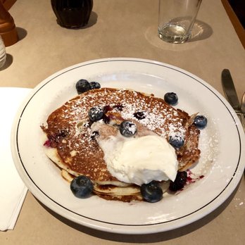 The Beehive - Blueberry pancakes - American Near Me - Boston, Massachusetts The Beehive - Blueberry pancakes - American Near Me - Boston, Massachusetts