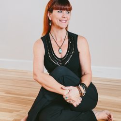 FreedOhm Wellness - Christine Fogarty Owner, Instructor, Reiki Master Teacher
