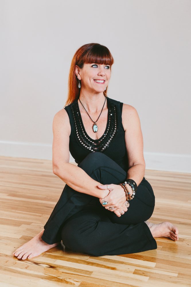 Social spots from FreedOhm Wellness