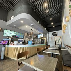 MTea & Coffee - Inside