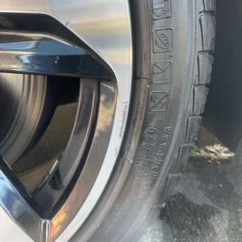 Lincoln Millennium Car Wash - wheel scratched by this carwash - Car Wash Near Me - Venice, California Lincoln Millennium Car Wash - wheel scratched by this carwash - Car Wash Near Me - Venice, California