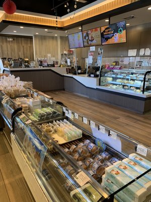 Sunmerry Bakery by null