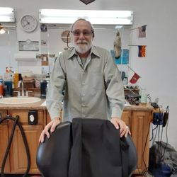 Lee's Barber Shop