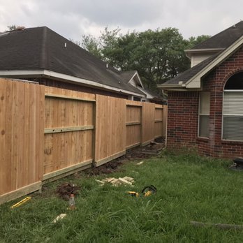 DIFY Handyman Services - Cedar cross section fence - Handyman Near Me DIFY Handyman Services - Cedar cross section fence - Handyman Near Me