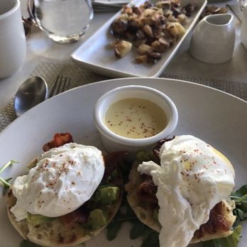 Mad & Vin - Cali Benedict - New American Near Me - Solvang, California