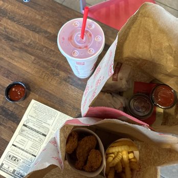Arby's - Fast Food Near Me - Port Orchard, Washington