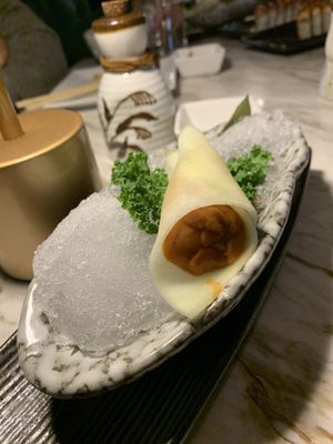 Hannya Sushi Bar by null