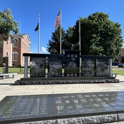 Scott County Veterans Memorial