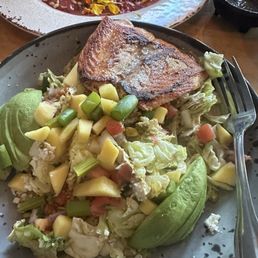 Salmon mango salad Salmon mango salad