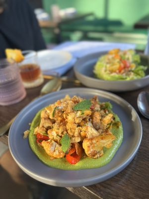 Pink Ivy Kitchen and Bar by null