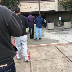Fremont Hall Of Justice - The line @ 6 am