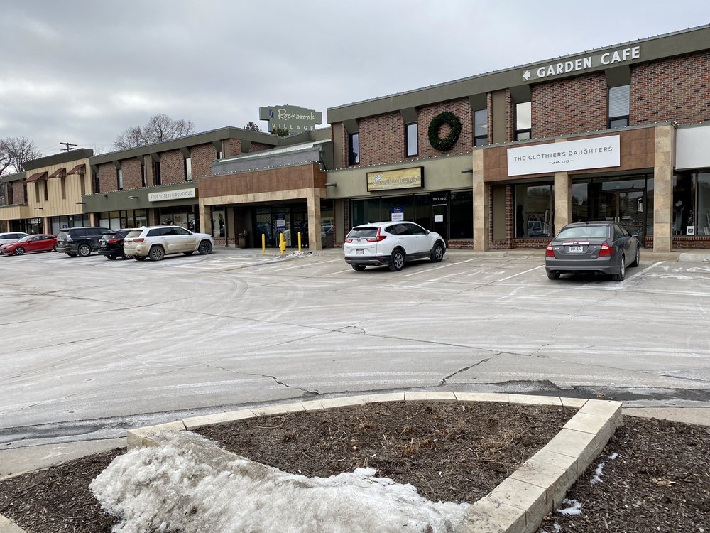 ROCKBROOK VILLAGE 2800 S 110th Ct, Omaha, Nebraska Shopping Centers