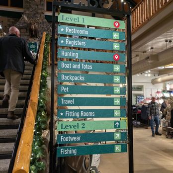 L.L. Bean - Outdoor Gear Near Me - Freeport, Maine