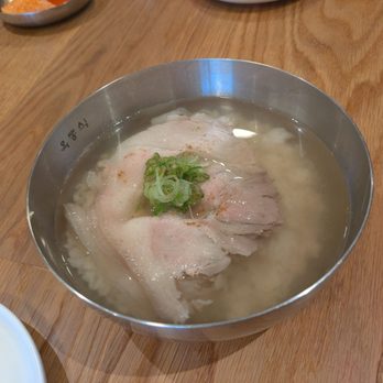 Okdongsik - Close up of the pork slices in the Dweji-Gometang. So thin and perfection in a bowl. - Korean Near Me - Bayside, New York