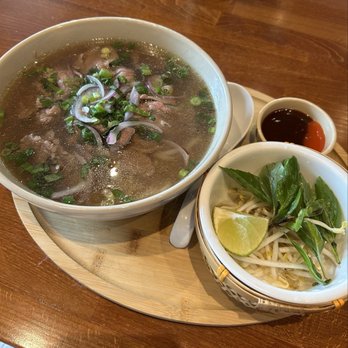 Saigon - Pho with beef - Vietnamese Near Me - Vienna, 9