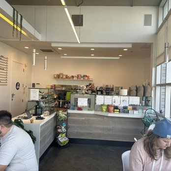 Café Lovi - Inside - Coffee & Tea Near Me - Santa Monica, California Café Lovi - Inside - Coffee & Tea Near Me - Santa Monica, California