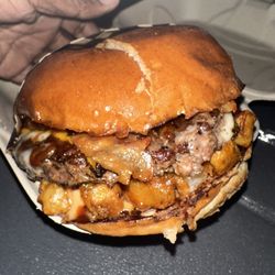 Double B's Burgers - Western ranch bacon burger