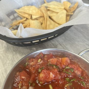 Monarca Mexican Restaurant - Chips & Salsa - Mexican Near Me - Los Angeles, California Monarca Mexican Restaurant - Chips & Salsa - Mexican Near Me - Los Angeles, California