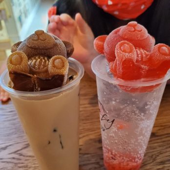 Leafy - Leafy milk tea with milk tea teddy bear and Strawberru soda with strawberry teddy bear - Asian Fusion Near Me - Pembroke Pines, Florida Leafy - Leafy milk tea with milk tea teddy bear and Strawberru soda with strawberry teddy bear - Asian Fusion Near Me - Pembroke Pines, Florida