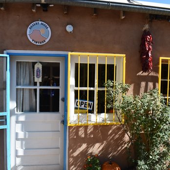 Desert Moss Vintage - Entrance - Men's Clothing Near Me - Santa Fe, New Mexico