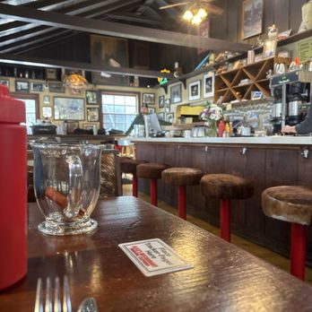 Alice's Restaurant - Diners Near Me - Woodside, California