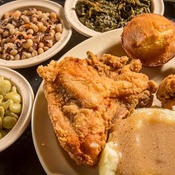 Cornerstone Cafe - a plate of fried chicken, mashed potatoes, gravy, mashed beans, mashed potatoes, mashed - Cafes Near Me - Gordonsville, Tennessee