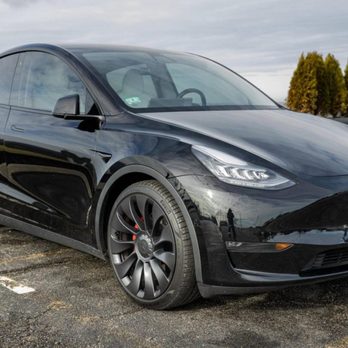 Honey Bee Rides - Tesla Model Y - Town Car Service Near Me Honey Bee Rides - Tesla Model Y - Town Car Service Near Me