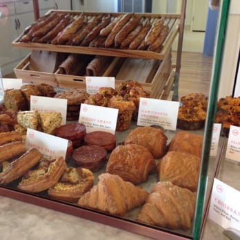 Manresa Bread - Display Case - Bakeries Near Me - Los Gatos, California Manresa Bread - Display Case - Bakeries Near Me - Los Gatos, California