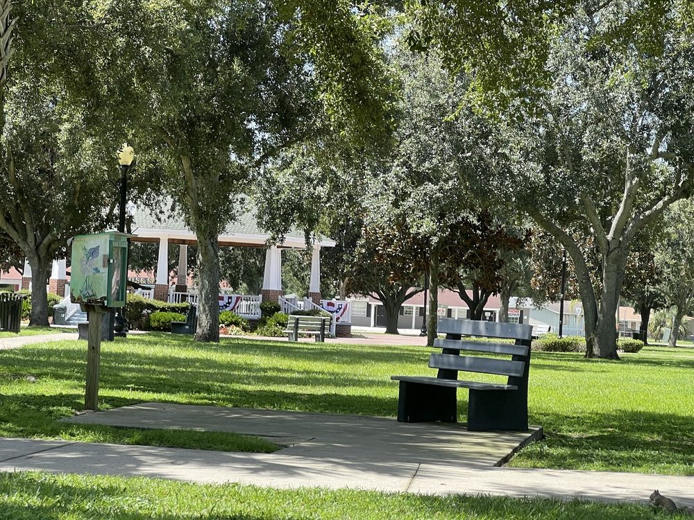 Devane Park Image