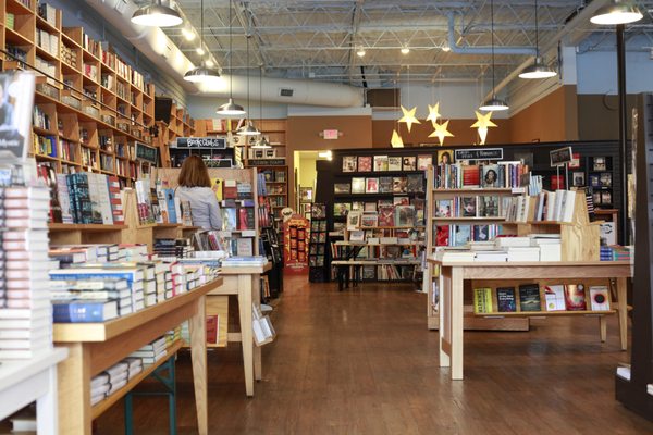 Parnassus Books by null