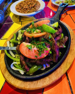 El Mercado by null