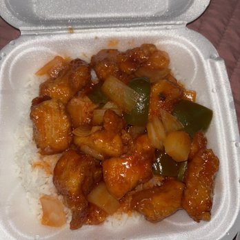 Yau's Chinese Bistro - Sweet and Sour Chicken - Chinese Near Me - Columbus, Ohio