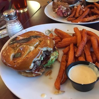 Ally's Bistro - Acoustic #4 - Cafes Near Me - Menomonee Falls, Wisconsin Ally's Bistro - Acoustic #4 - Cafes Near Me - Menomonee Falls, Wisconsin