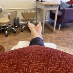 Great mani pedi here!