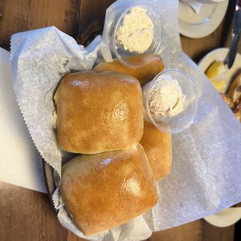 Texas Roadhouse - Hot Buttered Buns with Honey Butter Spraad - American Near Me - Henderson, Nevada Texas Roadhouse - Hot Buttered Buns with Honey Butter Spraad - American Near Me - Henderson, Nevada