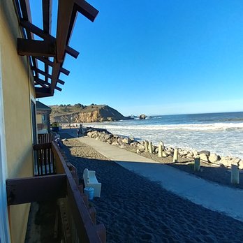 Lighthouse Hotel - Balcony view - Hotels Near Me - Pacifica, California